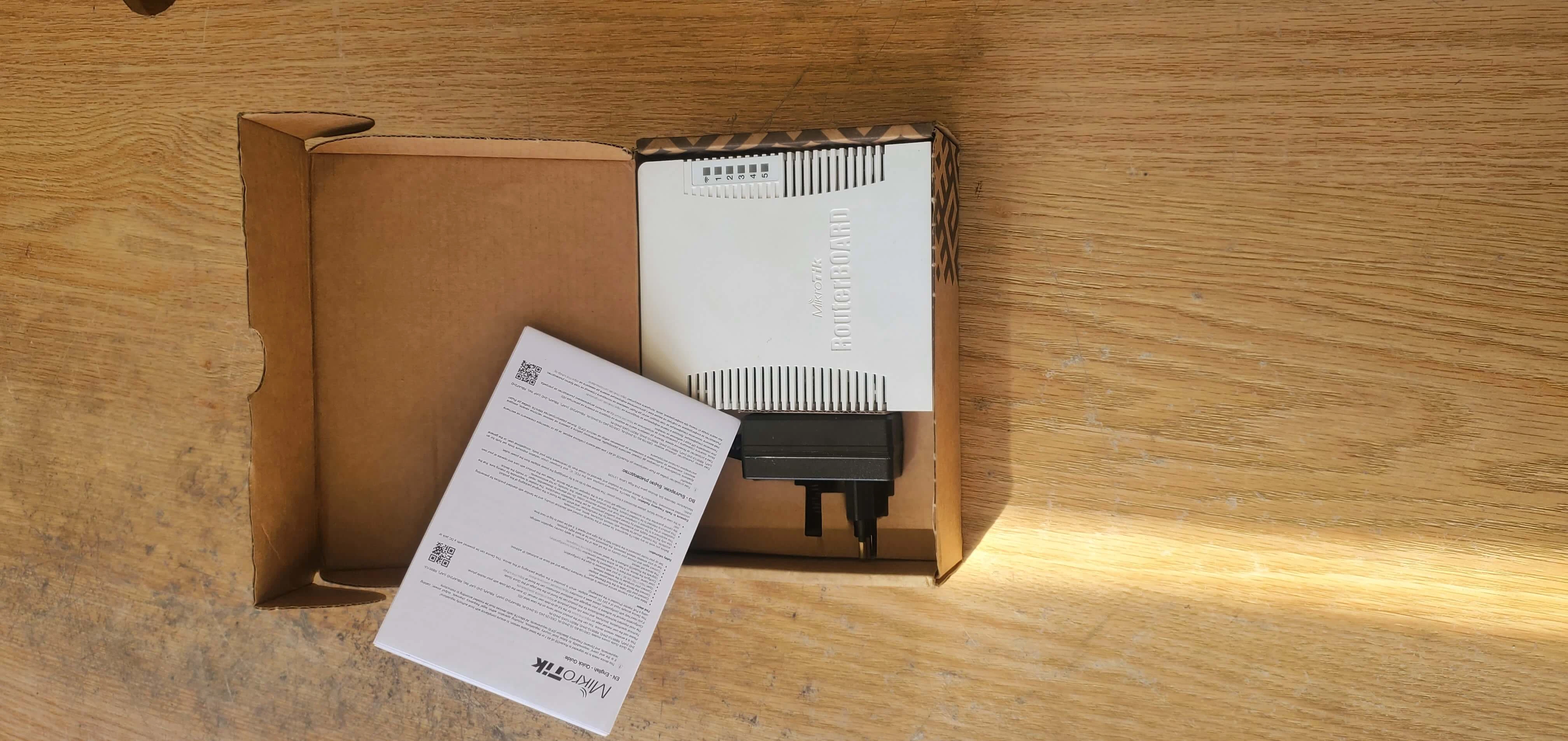 MikroTik RB951Ui-2HnD Indoor Wireless Router