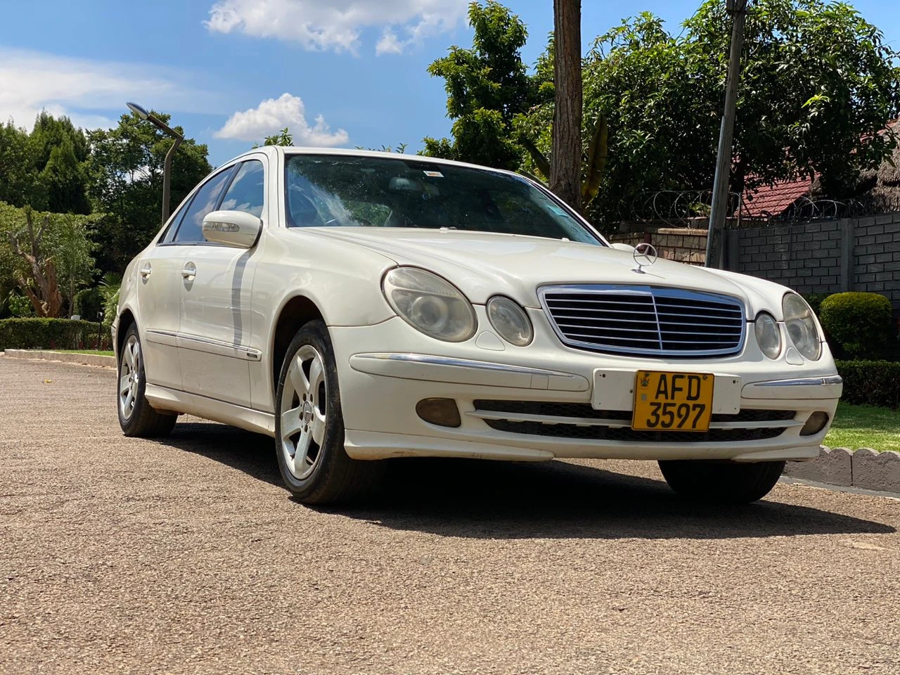 MERCEDES BENZ E32P