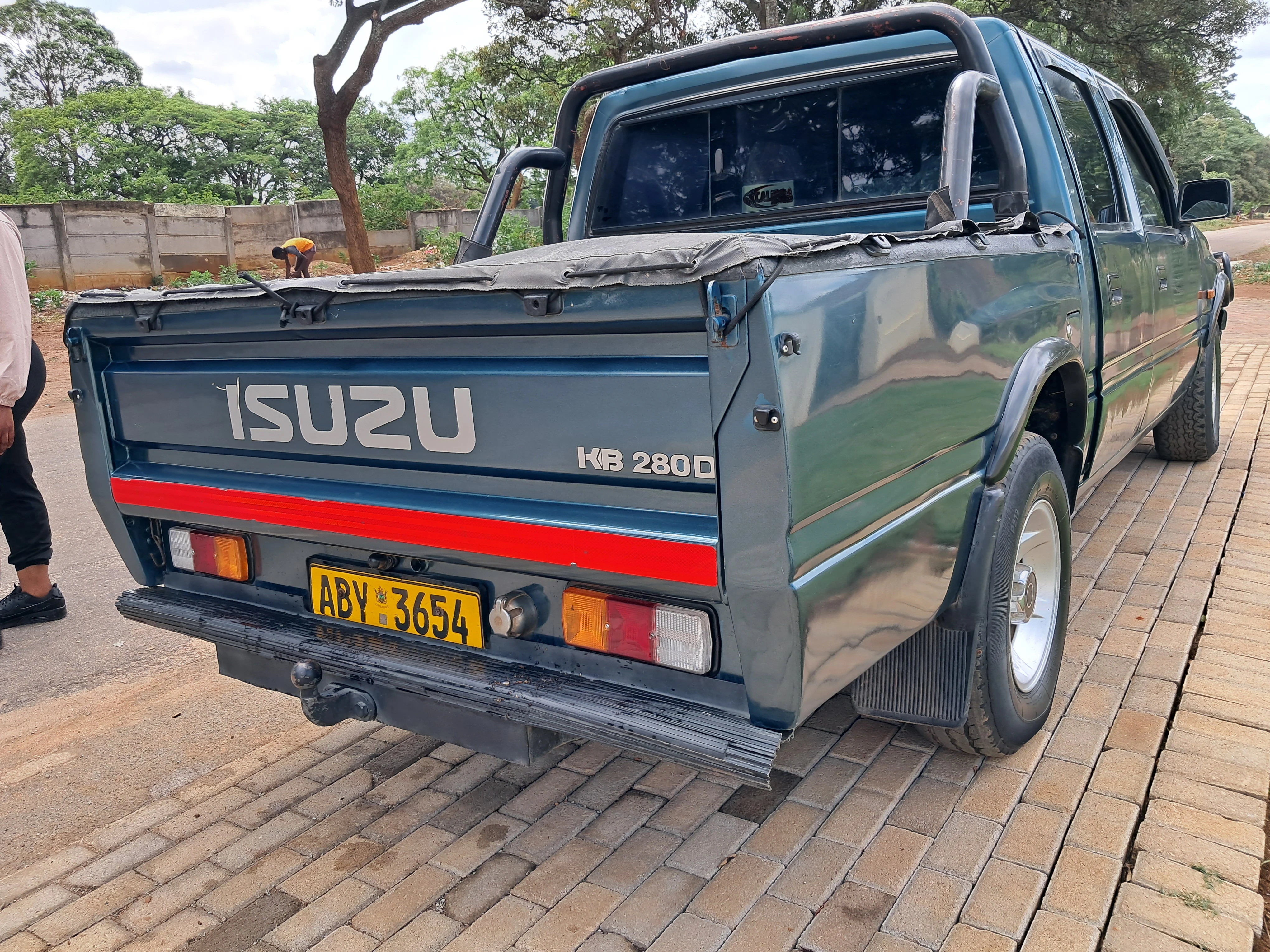 ISUZU KB280D Double Cab