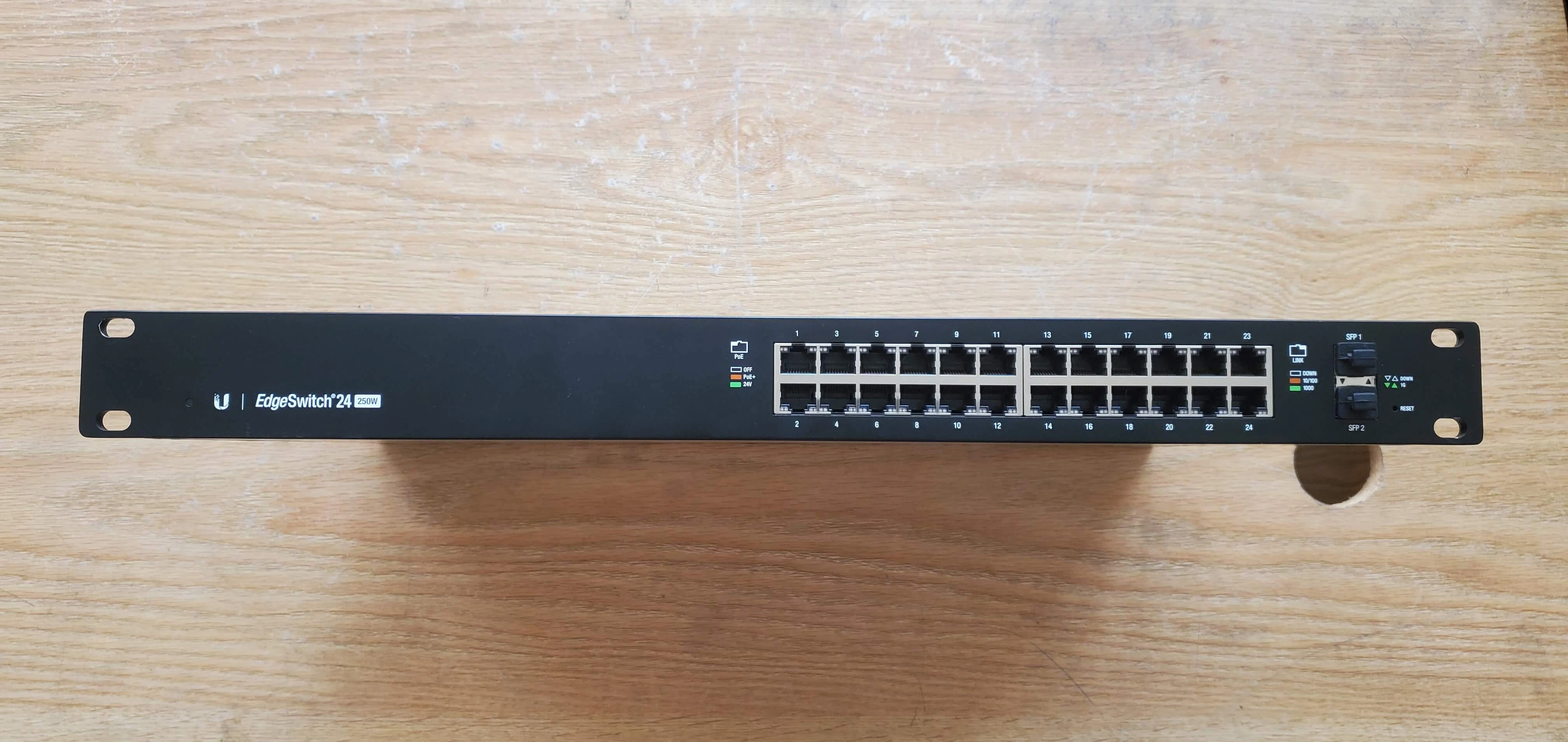 Ubiquit EdgeSwitch Layer 2/3, PoE switch with (24) Gigabit RJ45 ports, (2) SFP ports