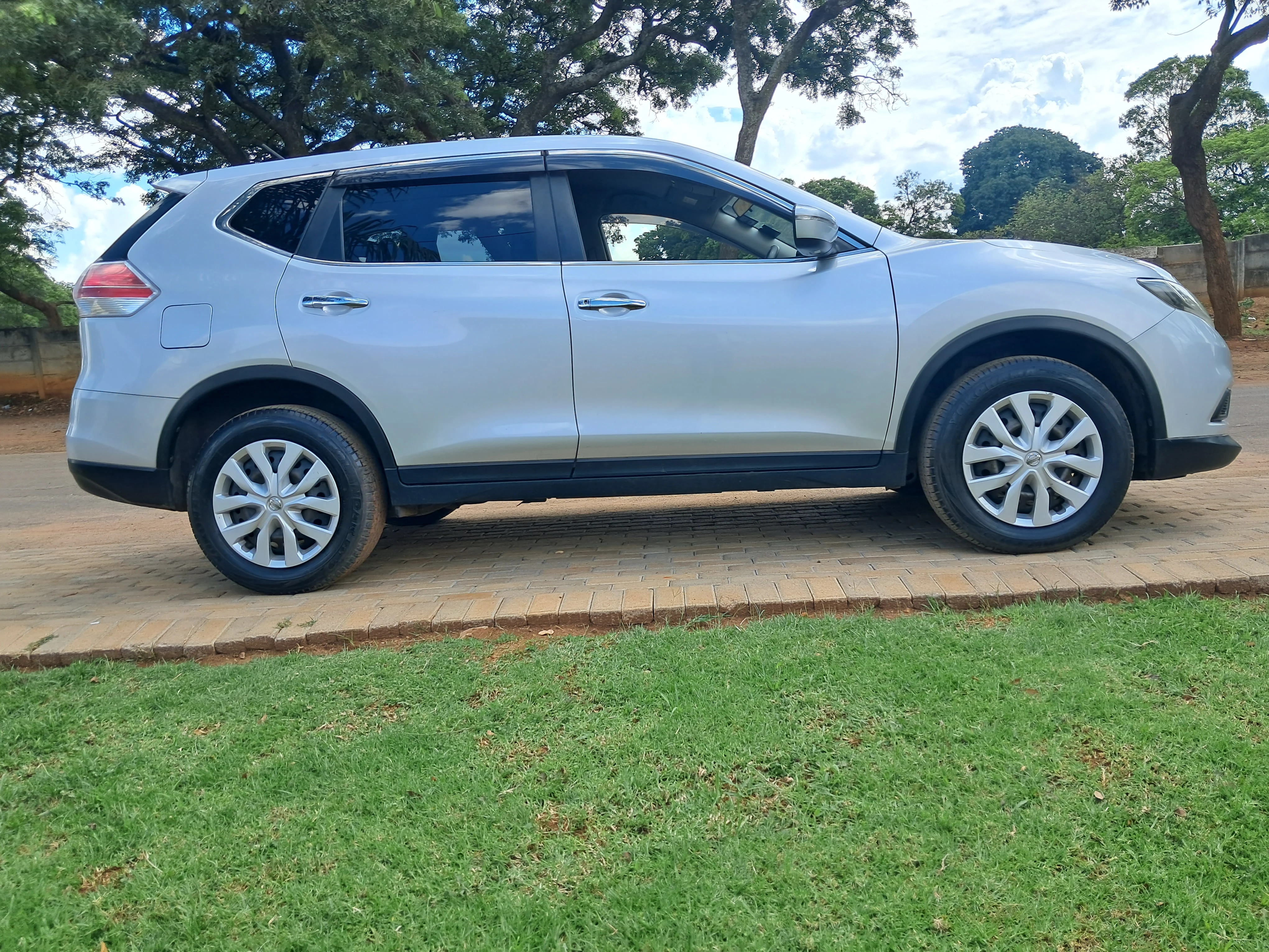 NISSAN EXTRAIL 2015, faulty gearbox