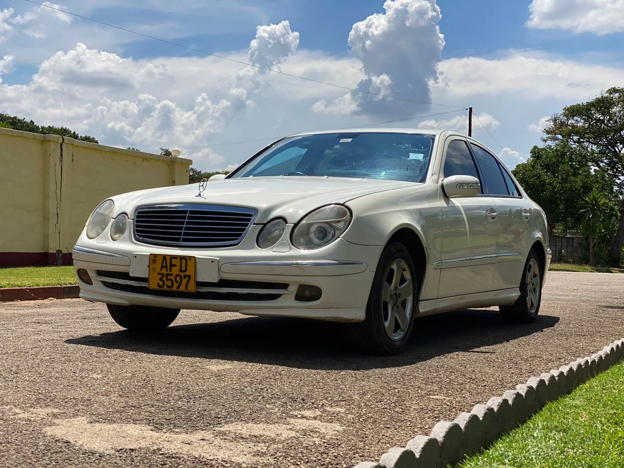 MERCEDES BENZ E32P